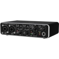 Звуковая карта BEHRINGER UMC204HD
