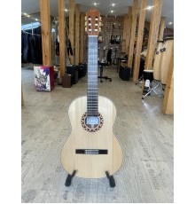 Классическая гитара L.E.O мастеровая 